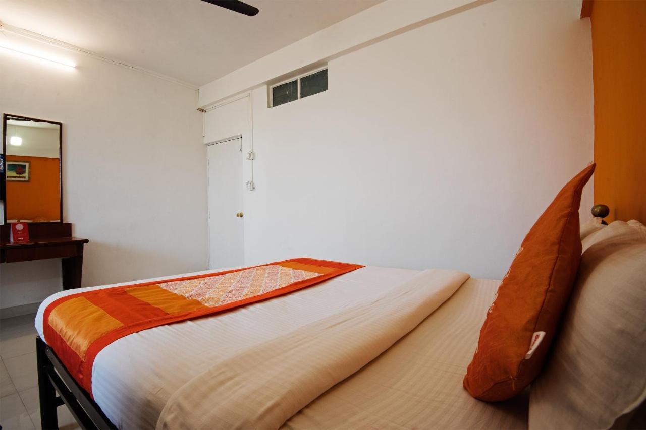 Oyo 1065 Hotel Hmr Royal Inn ปูเน่ ภายนอก รูปภาพ